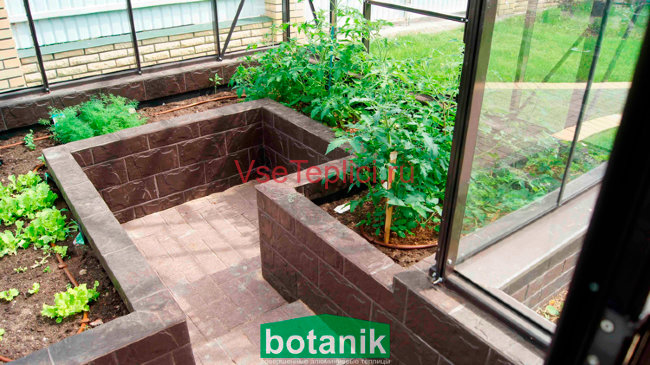 Теплица из стекла Botanik-t с мини-тамбуром Теплица из стекла Botanik-t с мини-тамбуром