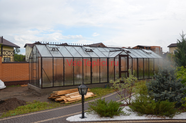 Теплица из стекла Botanik Mini 12 кв м