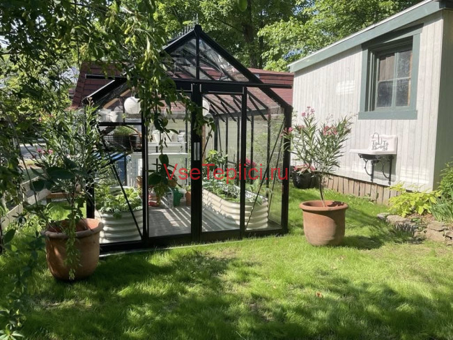 Алюминиевая теплица "TeploGarden" 7 кв. м. 3,04*2,44 Алюминиевая теплица "TeploGarden" 7 кв. м. 3,04*2,44